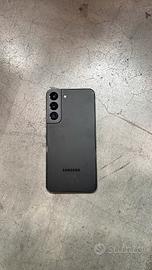 Samsung S22 