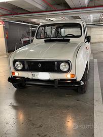 RENAULT 4 (1989) Targa Originale MI per amatori