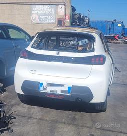 RICAMBI USATI AUTO PEUGEOT 208 Serie Benzina 1199
