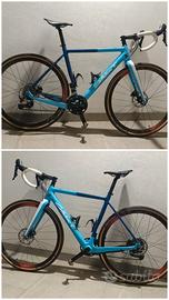 bicicletta gravel elettrica 