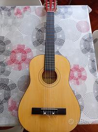 chitarra piccola Bontempi classica. 