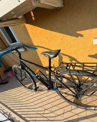TREK FX2