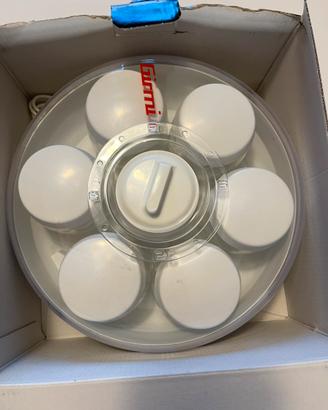 Yogurtiera Girmi JC70 + 7 vasi in vetro MAI USATA