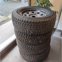 PNEUMATICI INVERNALI CON CERCHI ACCIAIO ED OMAGGIO