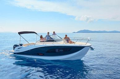Quicksilver 875 sundeck