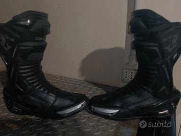 stivali moto 