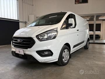 Ford transit custom passo lungo