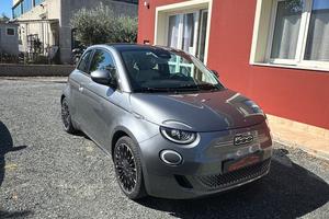 Fiat 500 500e Berlina 42 kWh La Prima by Bocelli