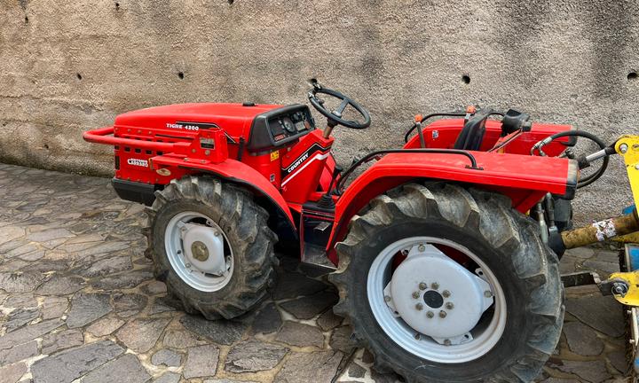 Trattore Antonio Carraro country 4300