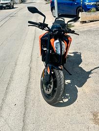 KTM 790 Duke 2024