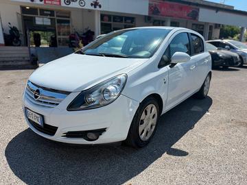 Opel Corsa 1.2 5 porte Club
