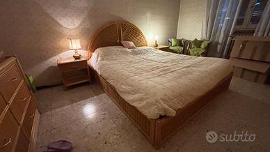 letto matrimoniale in vimini con comodini 