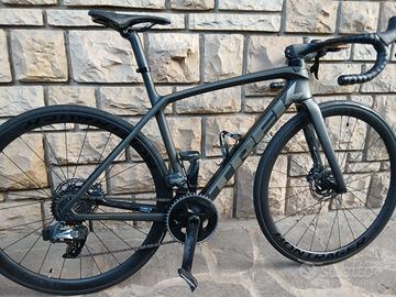 TREK EMONDA SRL