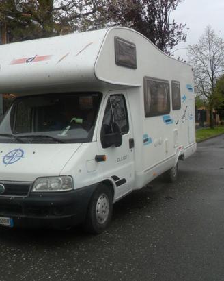 Camper mansardato