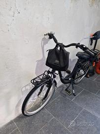 BICICLETTA PEDALATA ASSISTITA 