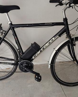 Bici Ebike a pedalata assistita.
