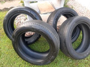 Gomme 225 55 18 estive 