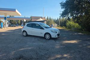 Renault Clio 130.000 km 1.2 benz 12 mesi garanzia