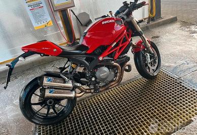 Ducati Monster 1100 EVO