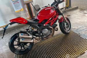 Ducati Monster 1100 EVO