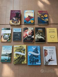 un lotto di 12 libri  prezzo trattabile 
