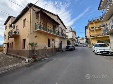 4 LOCALI A CORIGLIANO-ROSSANO