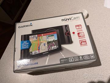 Navigatore Garmin nüviCam LMT