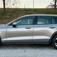 Volvo V60 Cross Country D4 AWD Geartronic Business