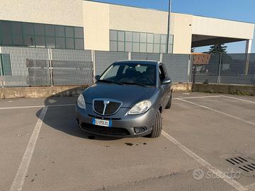 lancia Ypsilon 1.2 benzina 