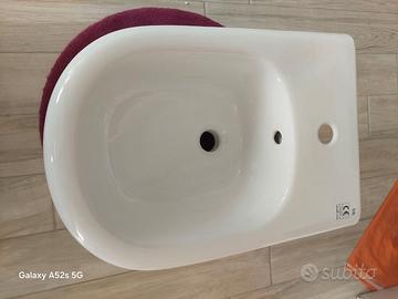 RAK Ceramics Metropolitan bidet filo parete