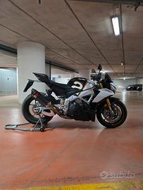 Aprilia Tuono V4 Factory