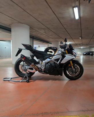 Aprilia Tuono V4 Factory