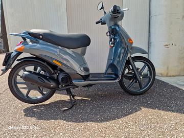 scooter piaggio liberty 50 2t