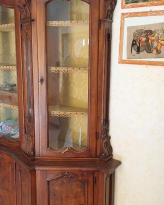 Mobile vintage con vetrina