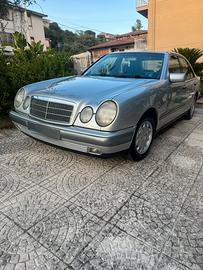 Mercedes e250 turbo diesel anno 1999