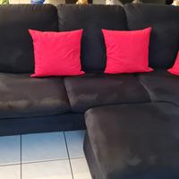 Divano in alcantara nera, linea Natuzzi 