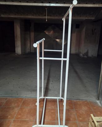 stand appendiabiti