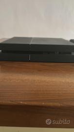 PLAY STATION 4