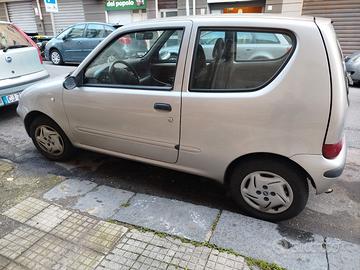 FIAT 600 GRIGIA