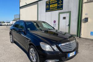 Mercedes-benz E 200 220 CDI BlueEFFICIENCY Executi