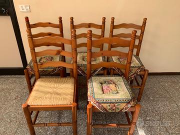 Set 5 sedie in legno