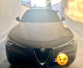 Alfa romeo stelvio q4 exsecutive