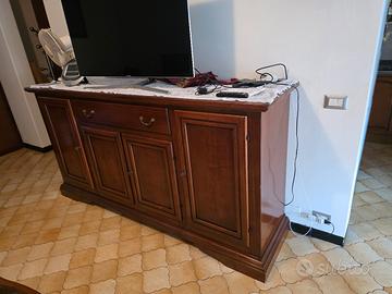 credenza in legno massiccio