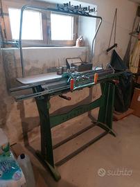 Macchina da maglieria a mano