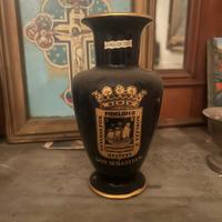 Vaso con decorazioni in oro autentico