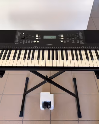Tastiera digitale Yamaha  PSR-E373
