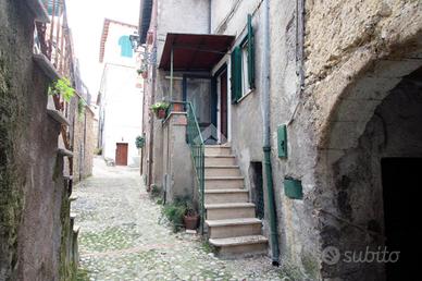 3 LOCALI A POGGIO MIRTETO