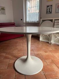Tavolo rotondo Ikea