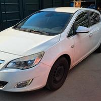 Ricambi vari Opel Astra J 1.4 benzina del 2011