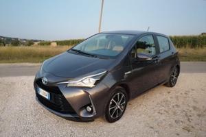 Toyota Yaris Grigio Scuro 2018